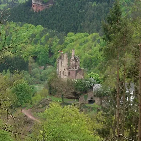 Hotel-restaurant Burg-ramstein 酒店